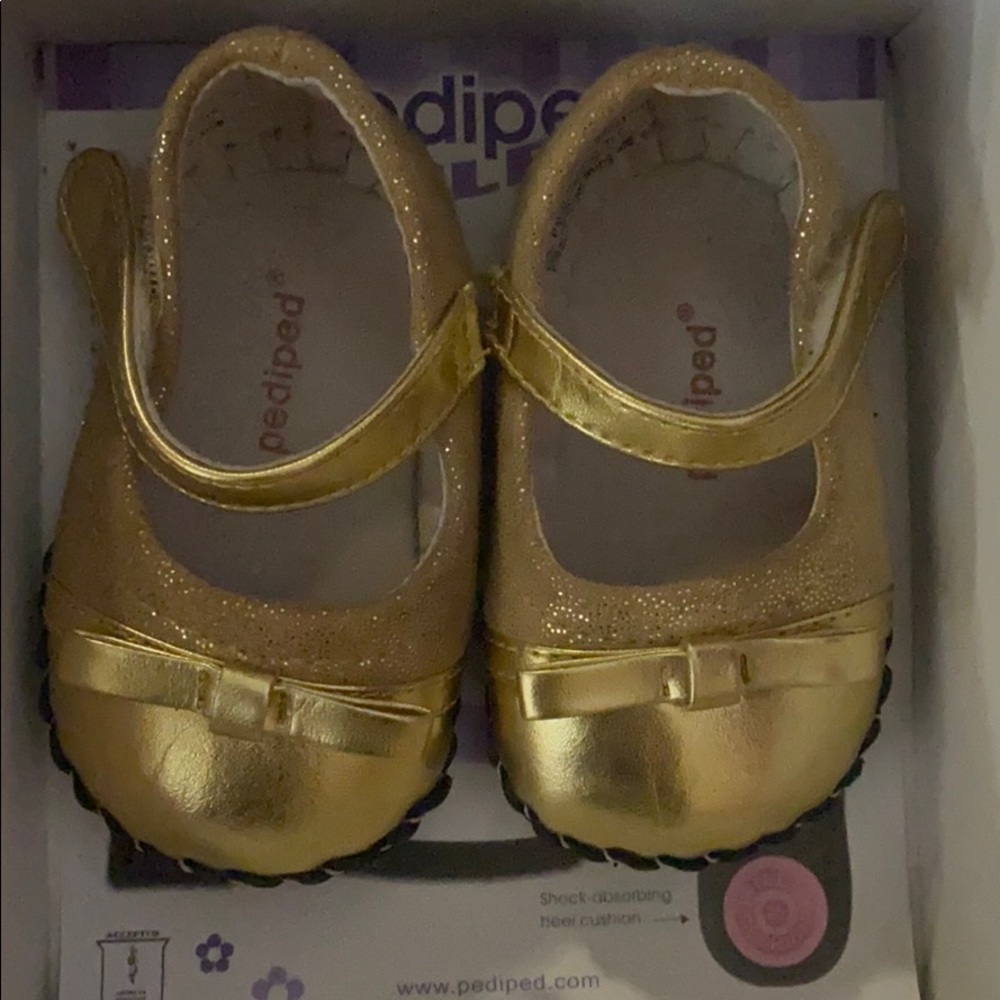 PediPed shoes